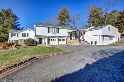 908 Washington St, Middleburg, VA 20117-2678