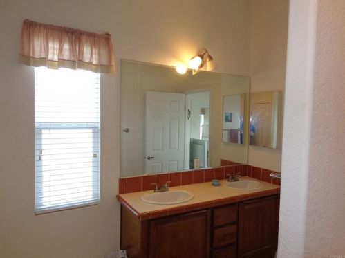 58 Havenview Ln, Oceanside CA  92056-4831 exterior