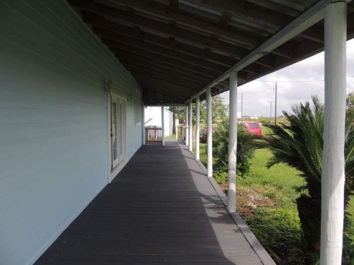 544 Quailrun Ave, Green Lake, TX 77979-5964