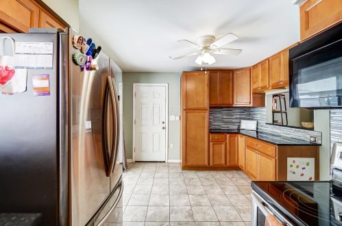 769 Brookdale Dr, West Jefferson OH  43162-1057 exterior