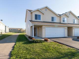 1288 Prairie View Trl, Farmington, MN 55024-8446