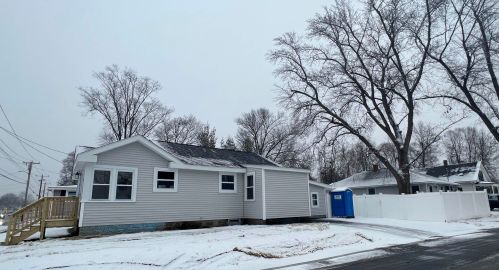 35 Burke St, Nashua NH  03060-4709 exterior