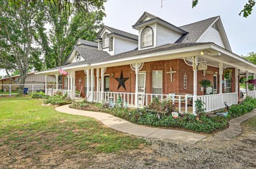 7136 Rendon New Hope Rd, Fort Worth, TX 76140-9756
