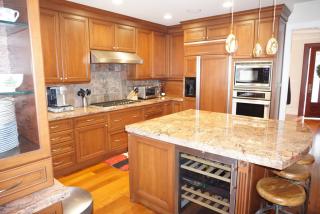105 University Ave, Los Gatos CA  95030-6010 exterior