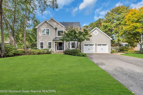 6 Judy Rd, Tinton Falls, NJ 07724-2454