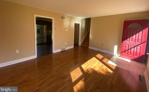 209 Landers Ln, New Castle, DE 19720-2025