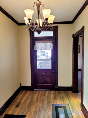 505 1st St, Warsaw, KY 41095-2056
