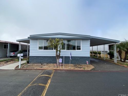 6241 Warner Ave, Huntington Beach CA  92647-5101 exterior