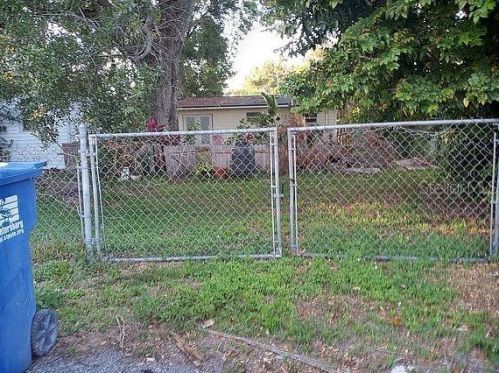 4656 19th Ave, Saint Petersburg, FL 33711-2904