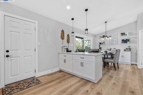 1681 Spruce St, Livermore CA  94551-1919 exterior