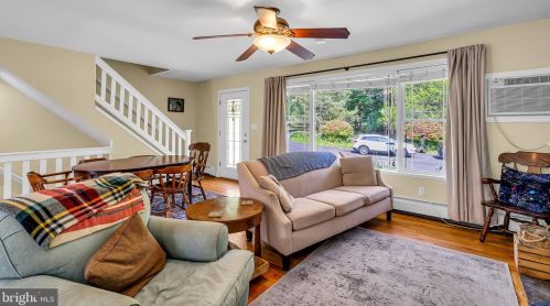 16 Bayberry Rd, Princeton NJ  08540-7417 exterior