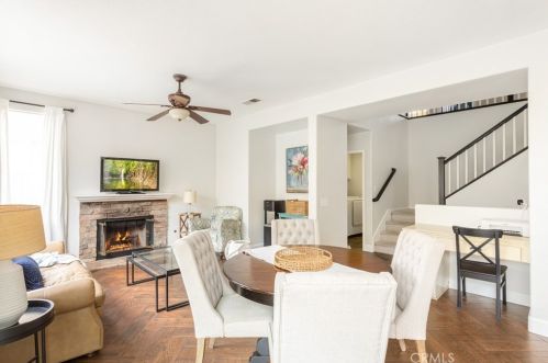 32290 Calle Avella, Temecula CA  92592-3860 exterior