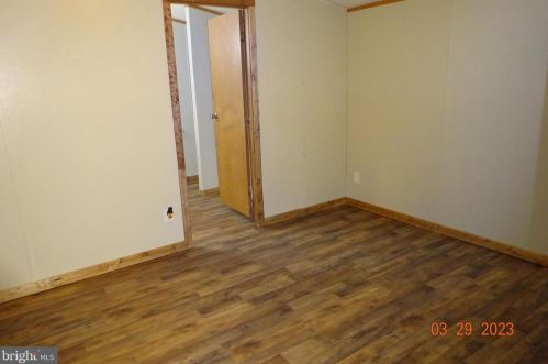 63 Shippensburg Mobile Est, Lees Cross Roads PA  17257-9530 exterior