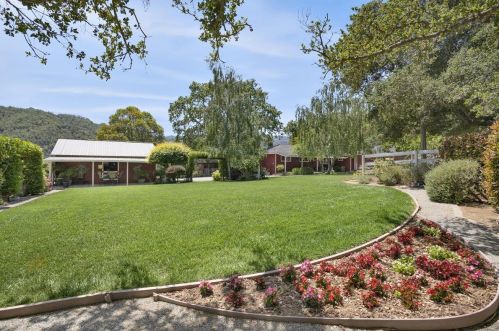 8085 Solis Rancho, Gilroy, CA 95020-9422