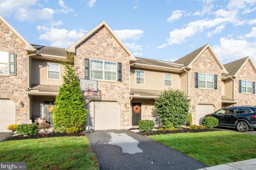 20 Brook Side Dr, Carlisle, PA 17013-4462