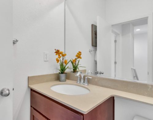 3182 Bridgeway Dr, Rancho Cordova CA  95670-6246 exterior