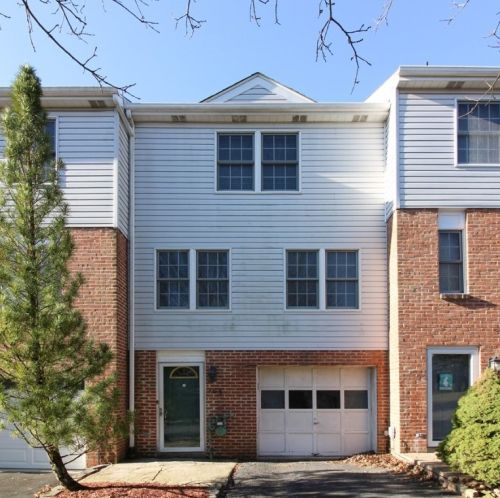 165 Meadowview Dr, Canonsburg, PA 15317-2313