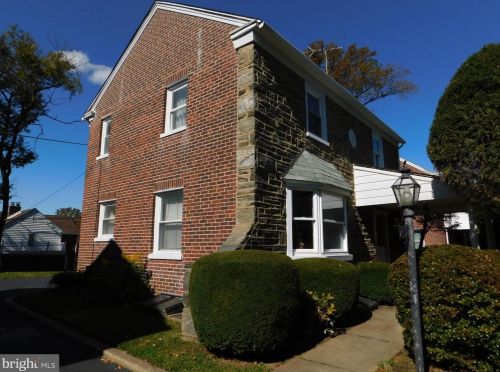 7438 Overhill Rd, Melrose Park, PA 19027-3325