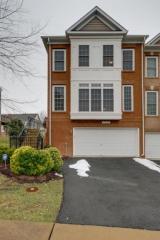 17474 Bayou Bend Cir, Dumfries VA  22025-5600 exterior