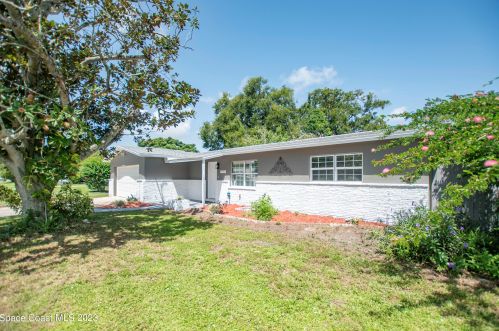 3000 Avon Ln, Titusville, FL 32796-1618