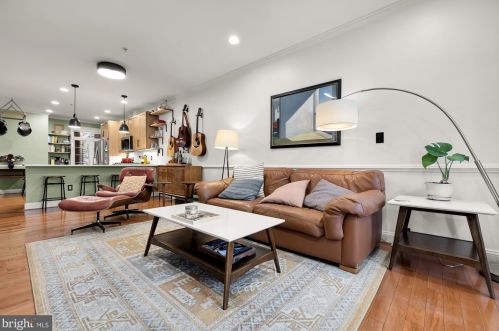 121 T St, Washington, DC 20002-1519
