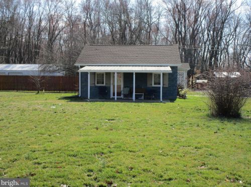178 Millbrooke Ave, Pilesgrove, NJ 08098-1028