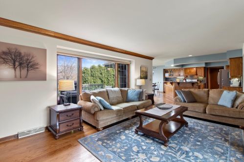 4580 Sommerset Dr, Waukesha WI  53151-6876 exterior