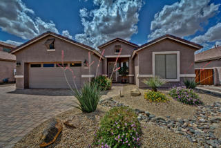 5937 Park View Ln, Glendale, AZ 85310-2758