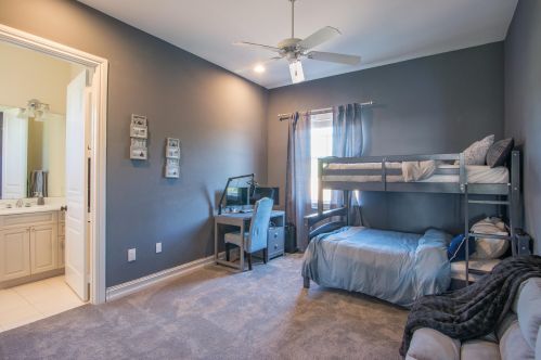 6520 Martinique Way, Vero Beach FL  32967-7575 exterior