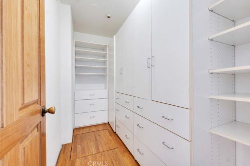 6229 Klump Ave, North Hollywood CA  91606-4213 exterior