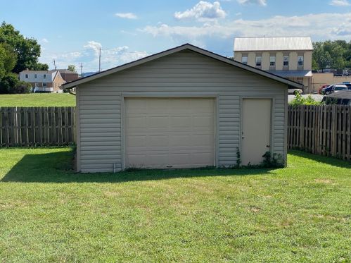 114 Hollin Dr, New Haven OH  45030-1640 exterior