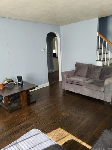 75 Judson Pl, Bridgeport CT  06610-2916 exterior