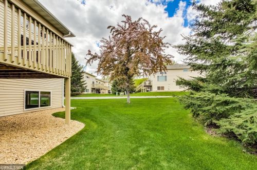 7400 Brady Path, South Saint Paul MN  55076-2341 exterior