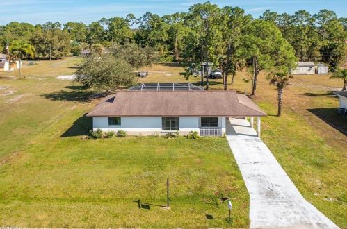 518 Michael Ave, Lehigh Acres, FL 33936-1044