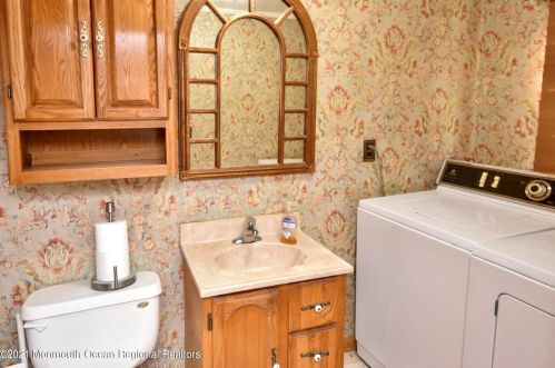 306 Van Zile Rd, Bricktown NJ  08724-2018 exterior