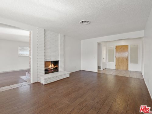 1522 Albret St, Lancaster, CA 93534-2141