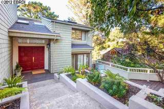 5985 Harbord Dr, Oakland, CA 94611-3124
