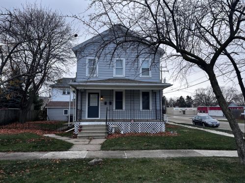 4502 8 Ave, Kenosha WI 53140-3301 exterior