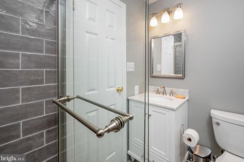 492 Devon Ct, Downingtown PA  19335-4221 exterior