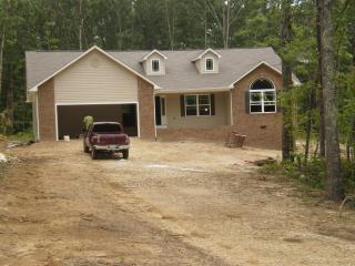 186 Stonecrest Loop, Crossville TN  38571-8235 exterior
