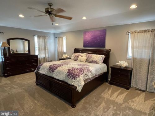 1567 Potter Dr, Pottstown PA 19464-2978 exterior