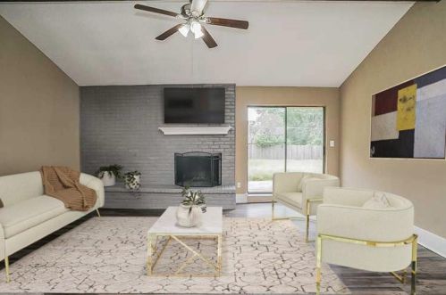 1008 Fox River Ln, Fort Worth, TX 76120-3412