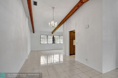 11940 19 St, Hollywood FL 33025-5613 exterior