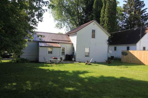 621 Prairie Ave, Yuba, WI 54634-6225