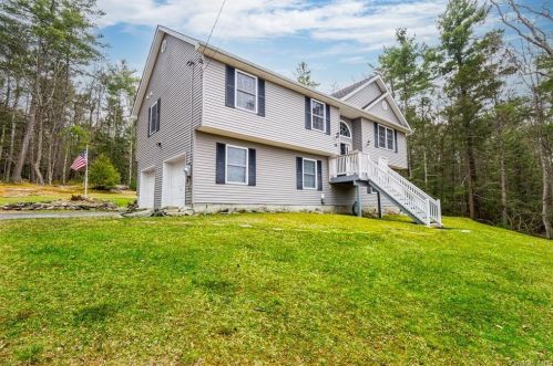 136 Boehmler Rd, Sparrowbush, NY 12780-5554