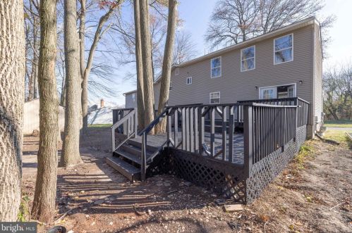 33 Ross Rd, Wilmington DE  19810-1143 exterior