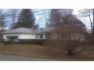 3201 Goleta Ave, Youngstown OH  44505-2001 exterior