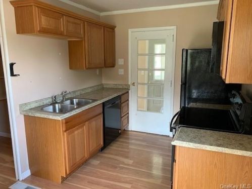 25 Long Dr, Liberty, NY 12754-1426