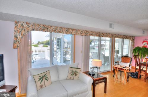 78 Moorage Ave, Berkeley Township NJ 08721-1836 exterior