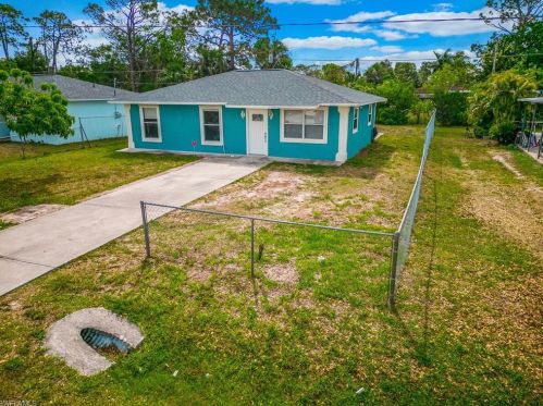 5334 Catts St, Naples, FL 34113-7853